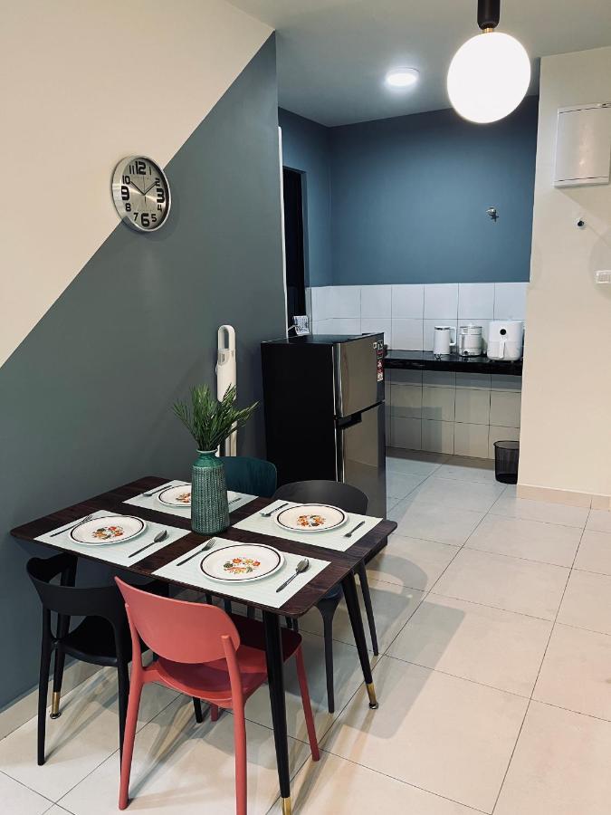 Maxim 2 Bedrooms Mrt Station Cheras Kuala Lumpur Homestay Luaran gambar